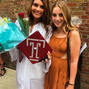 Meet your Posher, Danielle